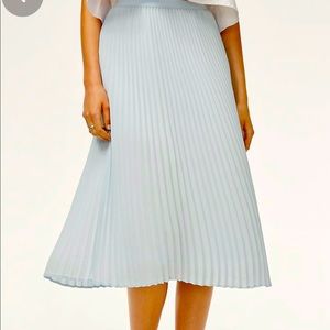 Aritzia Babaton Jude pleated skirt